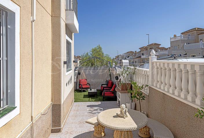 Image No.6-3 Bed Villa / Detached for sale