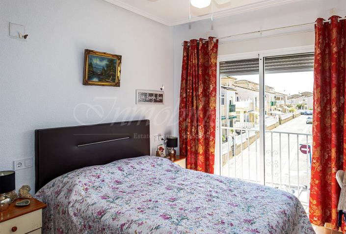 Image No.27-3 Bed Villa / Detached for sale