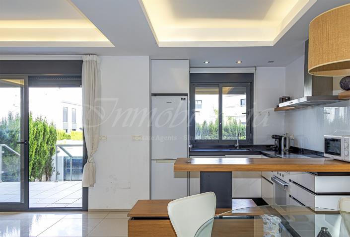 Image No.16-2 Bed Apartment for sale