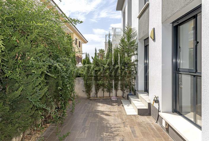 Image No.30-2 Bed Apartment for sale