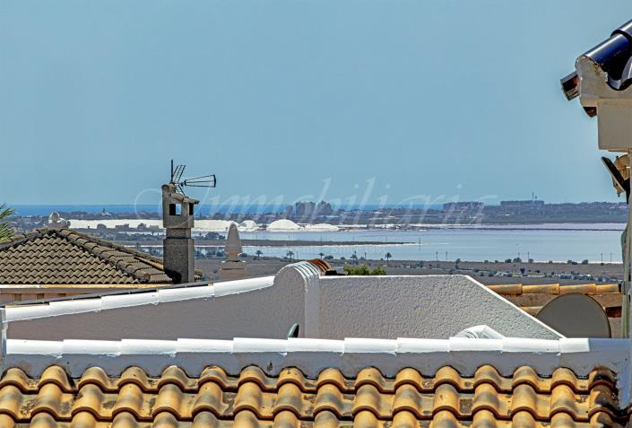 Image No.4-2 Bed Semi-Detached for sale