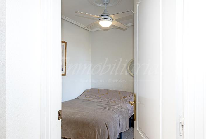 Image No.21-2 Bed Semi-Detached for sale