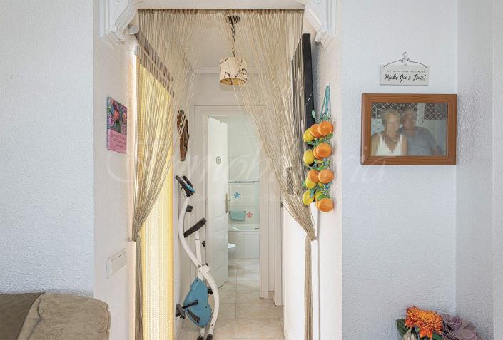 Image No.24-2 Bed Semi-Detached for sale