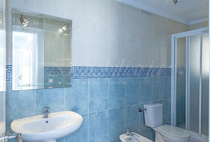 Image No.14-5 Bed Villa / Detached for sale