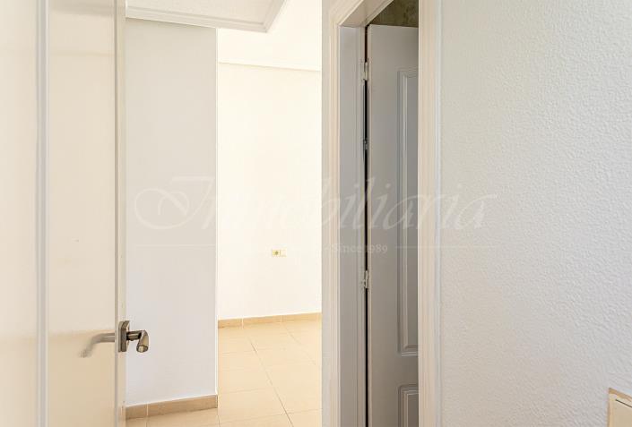 Image No.24-5 Bed Villa / Detached for sale