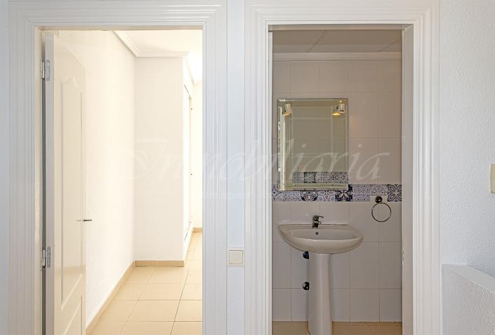 Image No.31-5 Bed Villa / Detached for sale