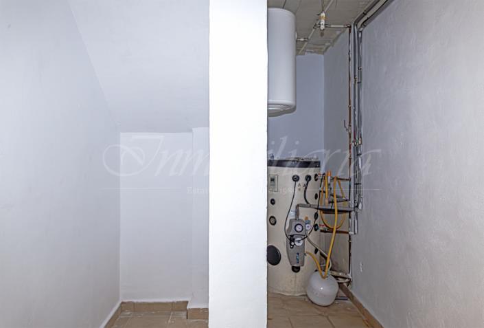 Image No.45-5 Bed Villa / Detached for sale