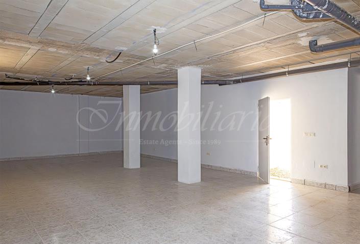 Image No.47-5 Bed Villa / Detached for sale