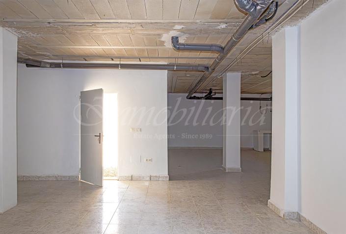 Image No.49-5 Bed Villa / Detached for sale