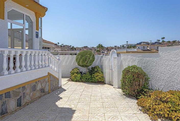 Image No.6-4 Bed Villa / Detached for sale