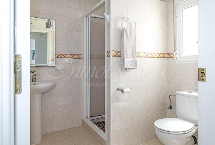 Image No.34-4 Bed Villa / Detached for sale