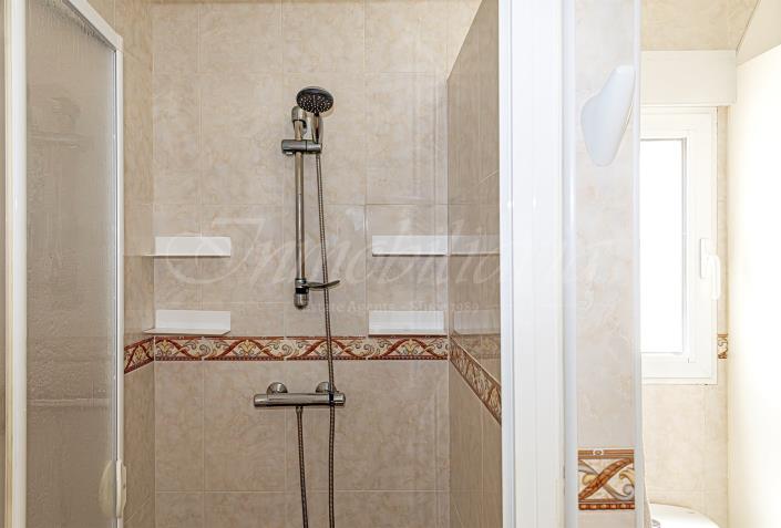 Image No.35-4 Bed Villa / Detached for sale