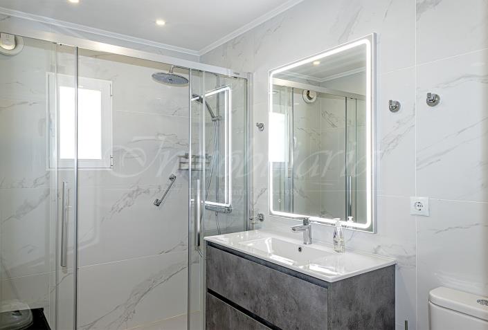 Image No.25-3 Bed Villa / Detached for sale