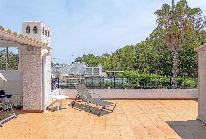 Image No.35-3 Bed Villa / Detached for sale