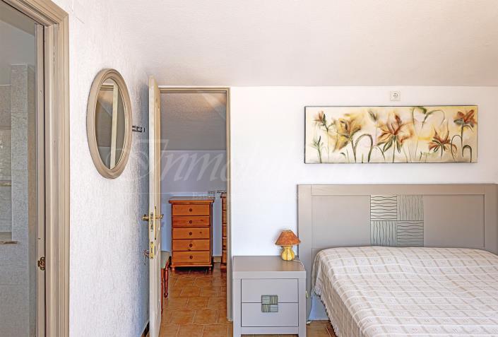 Image No.41-3 Bed Villa / Detached for sale