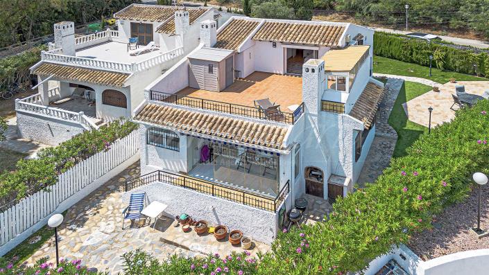 Image No.44-3 Bed Villa / Detached for sale