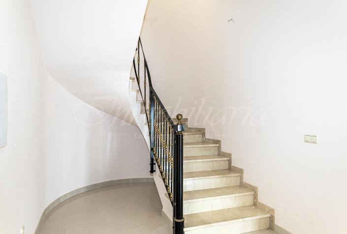 Image No.35-4 Bed Villa / Detached for sale