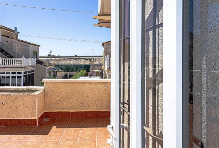 Image No.34-3 Bed Villa / Detached for sale