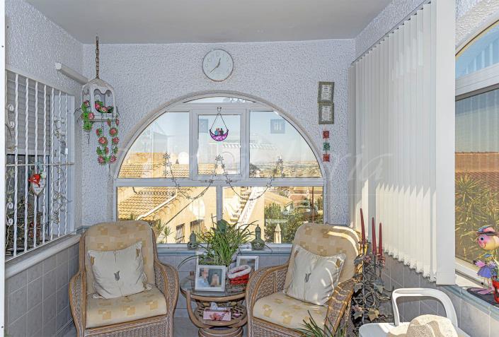 Image No.13-2 Bed Villa / Detached for sale