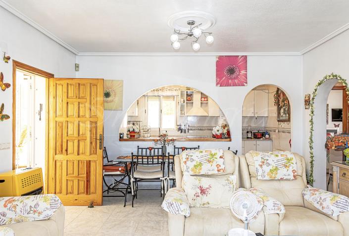 Image No.17-2 Bed Villa / Detached for sale