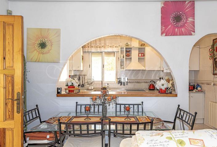 Image No.18-2 Bed Villa / Detached for sale