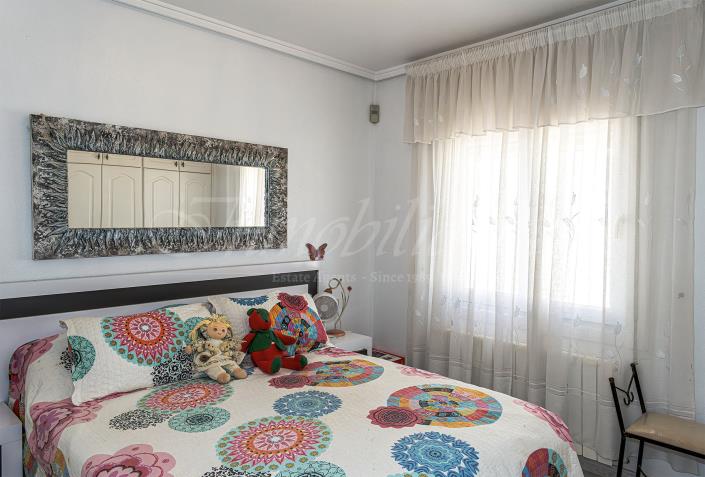 Image No.24-2 Bed Villa / Detached for sale