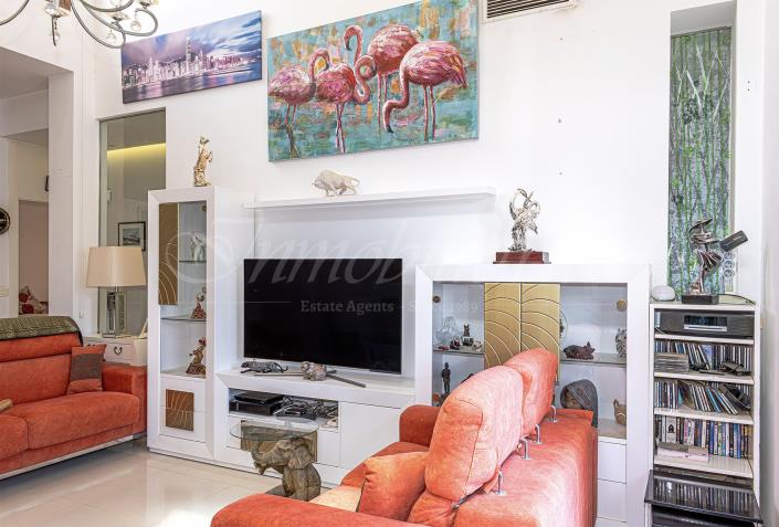 Image No.11-3 Bed Villa / Detached for sale