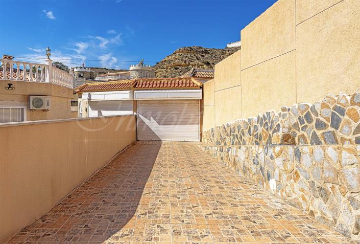 Image No.6-3 Bed Villa / Detached for sale