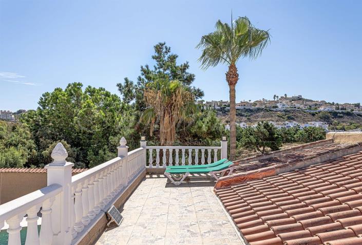 Image No.37-3 Bed Villa / Detached for sale