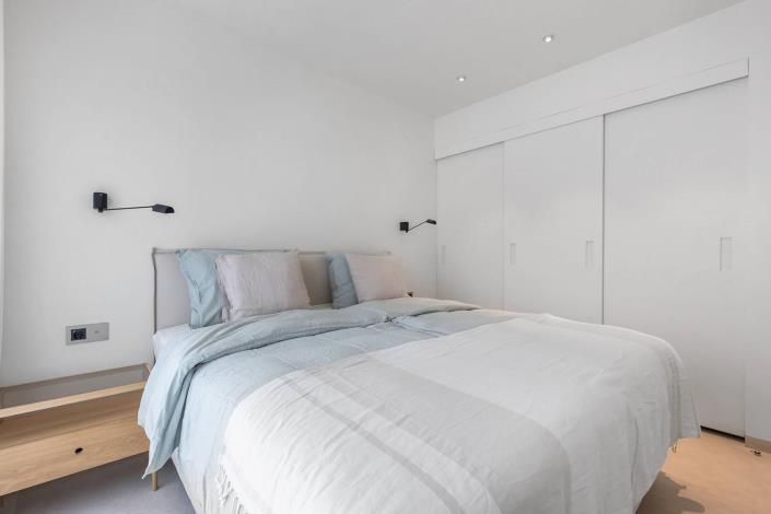 Image No.17-3 Bed Apartment for sale