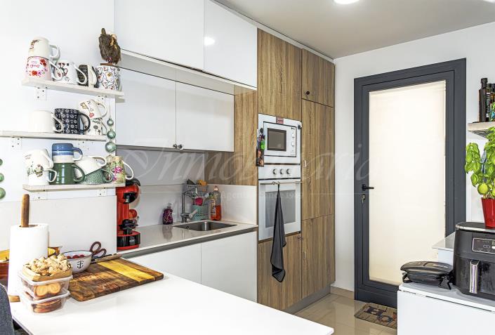 Image No.9-3 Bed Semi-Detached for sale