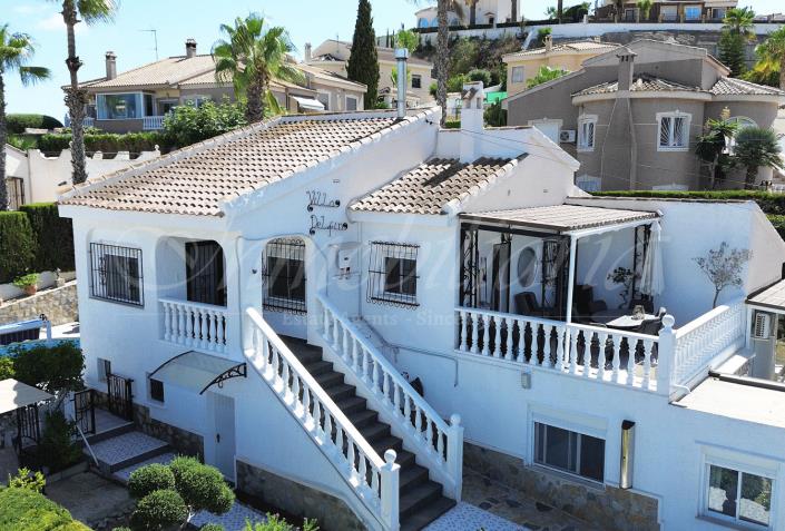 Image No.6-4 Bed Villa / Detached for sale