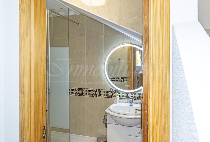 Image No.31-4 Bed Duplex for sale