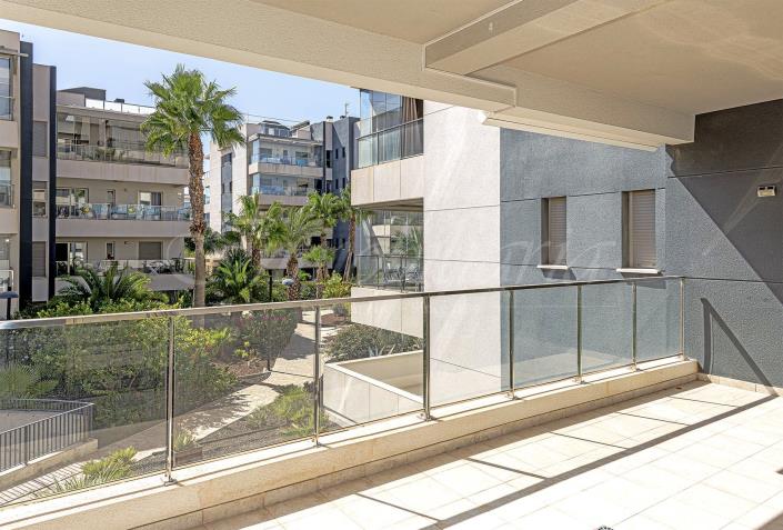 Image No.24-3 Bed Apartment for sale