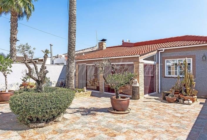 Image No.4-34 Bed Semi-Detached for sale