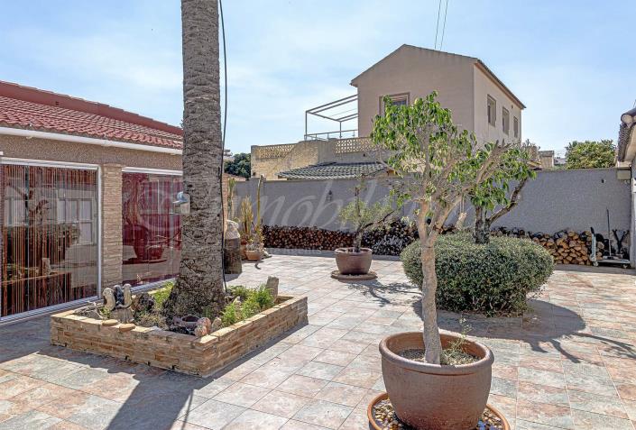 Image No.6-34 Bed Semi-Detached for sale