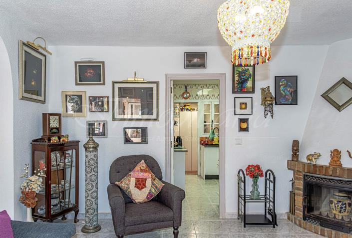 Image No.19-34 Bed Semi-Detached for sale