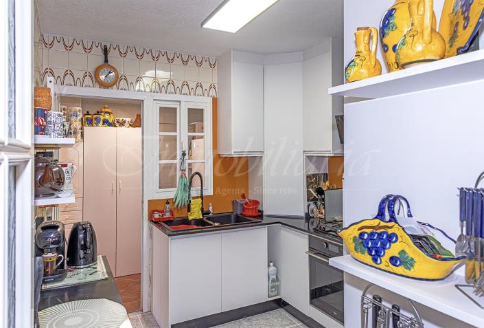 Image No.20-34 Bed Semi-Detached for sale