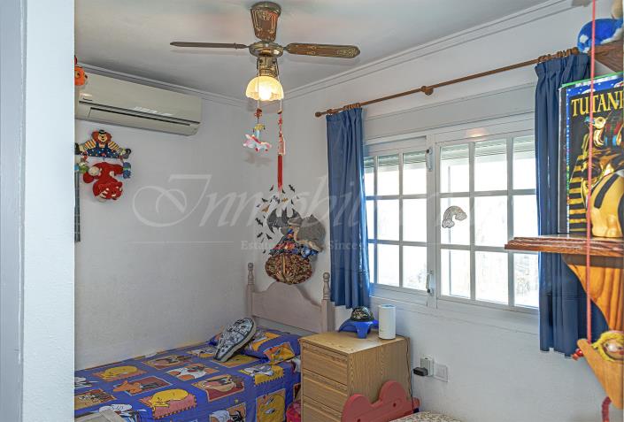 Image No.38-34 Bed Semi-Detached for sale