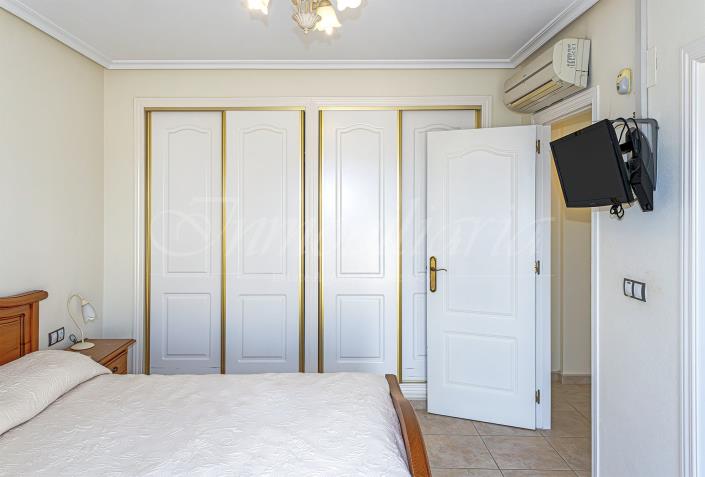 Image No.42-3 Bed Villa / Detached for sale