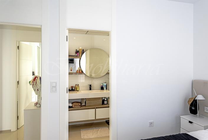 Image No.35-3 Bed Semi-Detached for sale