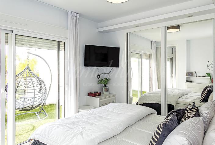 Image No.38-3 Bed Semi-Detached for sale