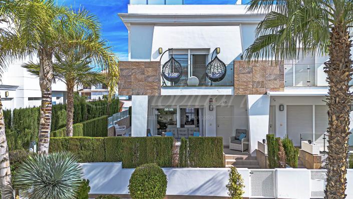 Image No.49-3 Bed Semi-Detached for sale