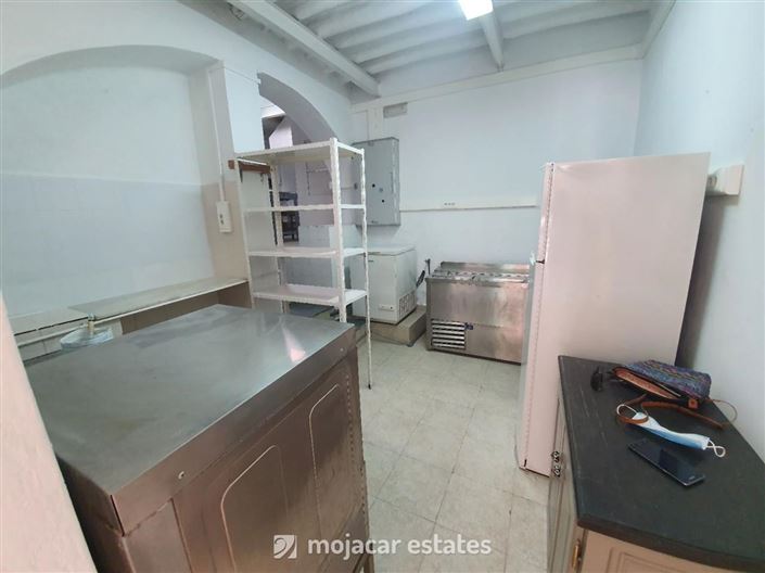 Image No.11-2 Bed Commercial for sale