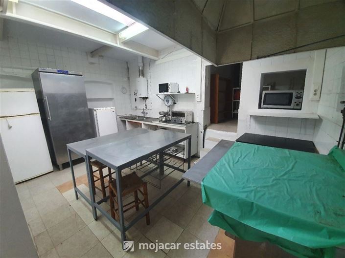 Image No.13-2 Bed Commercial for sale