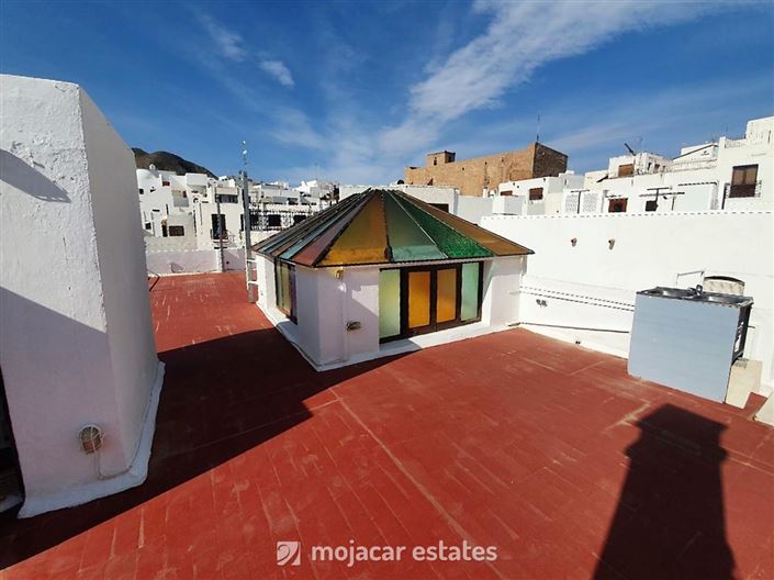 Image No.6-2 Bed Commercial for sale