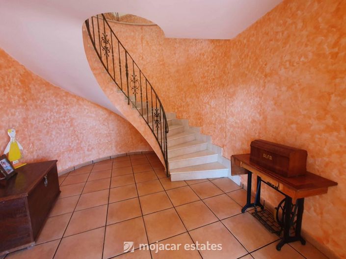 Image No.8-4 Bed Villa for sale