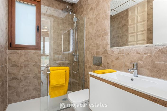 Image No.18-3 Bed Villa for sale