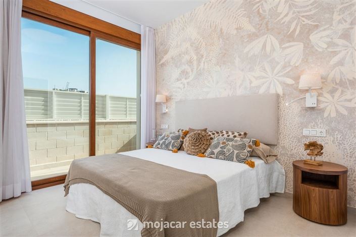 Image No.12-3 Bed Villa for sale