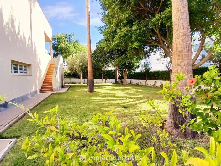 Image No.9-4 Bed Villa for sale